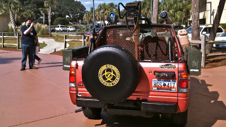 Illustration for article titled Get ready for the fake zombie apocalypse with this 1994 Isuzu Amigo